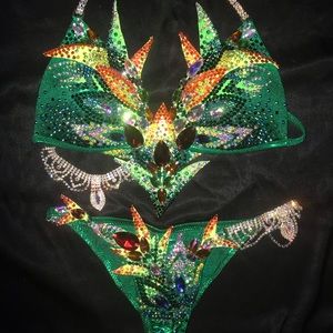 WBFF Bikini (Bikini/Fitness/Figure)